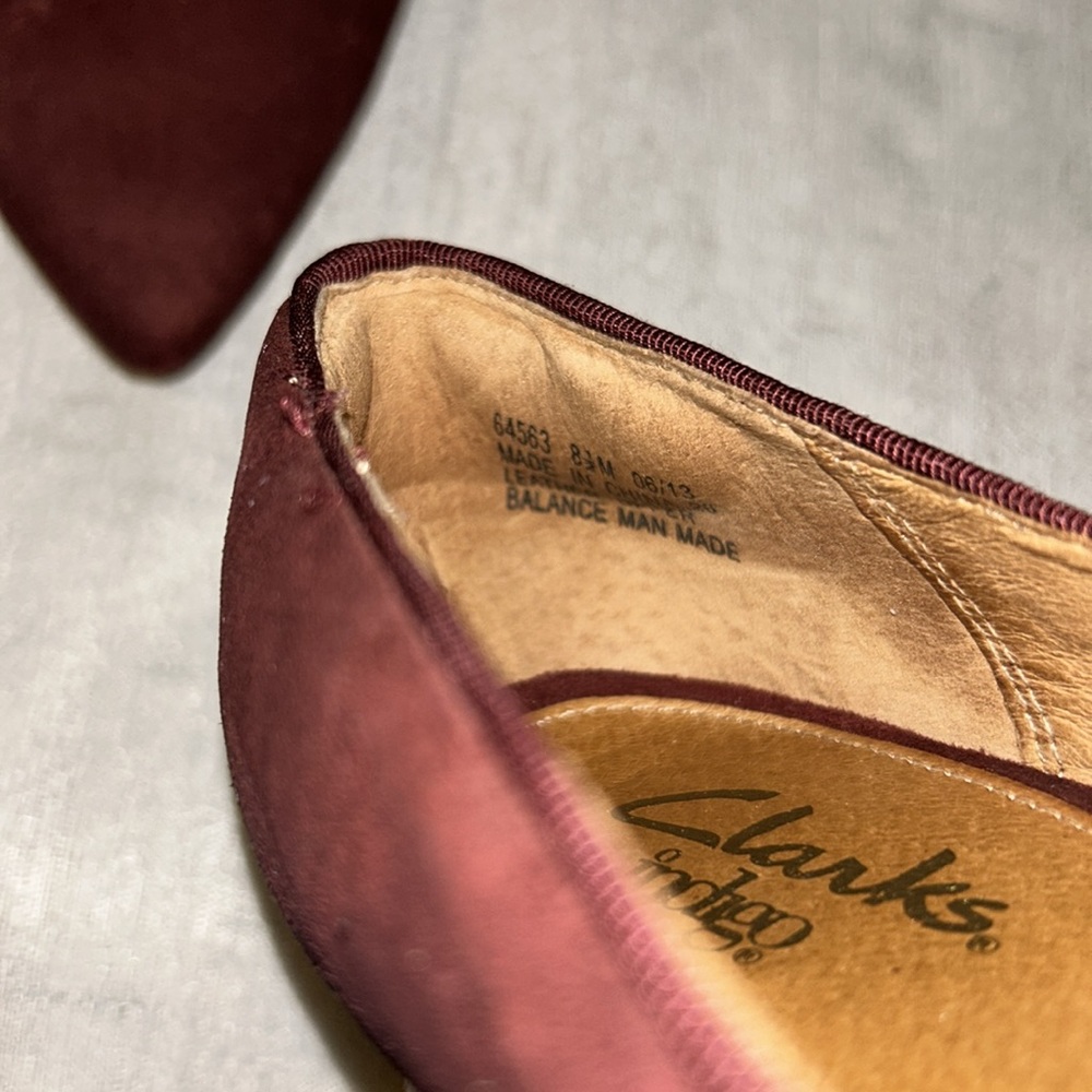 Clarks Burgundy Women's Flats - Picture 4 of 10